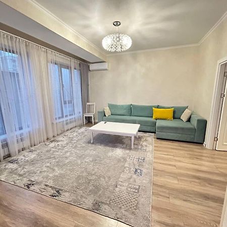 Апартаменти Ecohouse Бішкек Екстер'єр фото